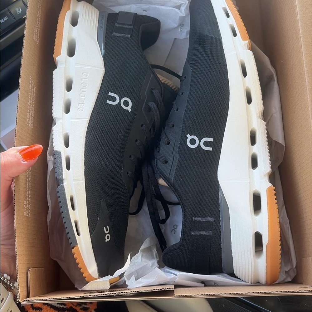 On Running Men's Black and White Cloud Sneakers